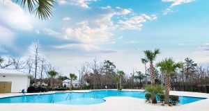 Kingfish Bay resort style pool